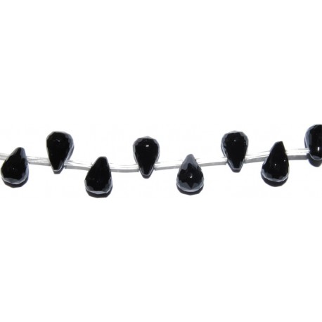Ágata Negra lágrima facetada 8*12 mm.