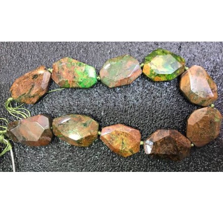 ágata verde-marrón 35*25 mm.