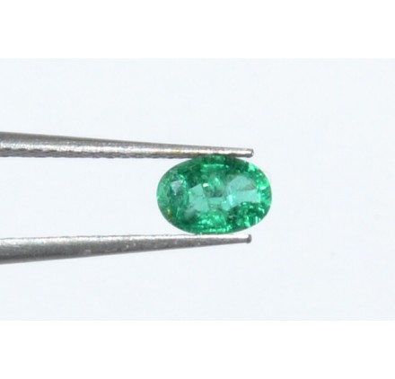 Esmeralda Oval Facetado 6*4 mm ( Alta Calidad)