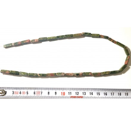 Jade Verde cuboide 12*4 mm