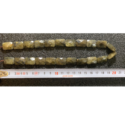 Labradorita rectángulo facetado 13*18 mm.